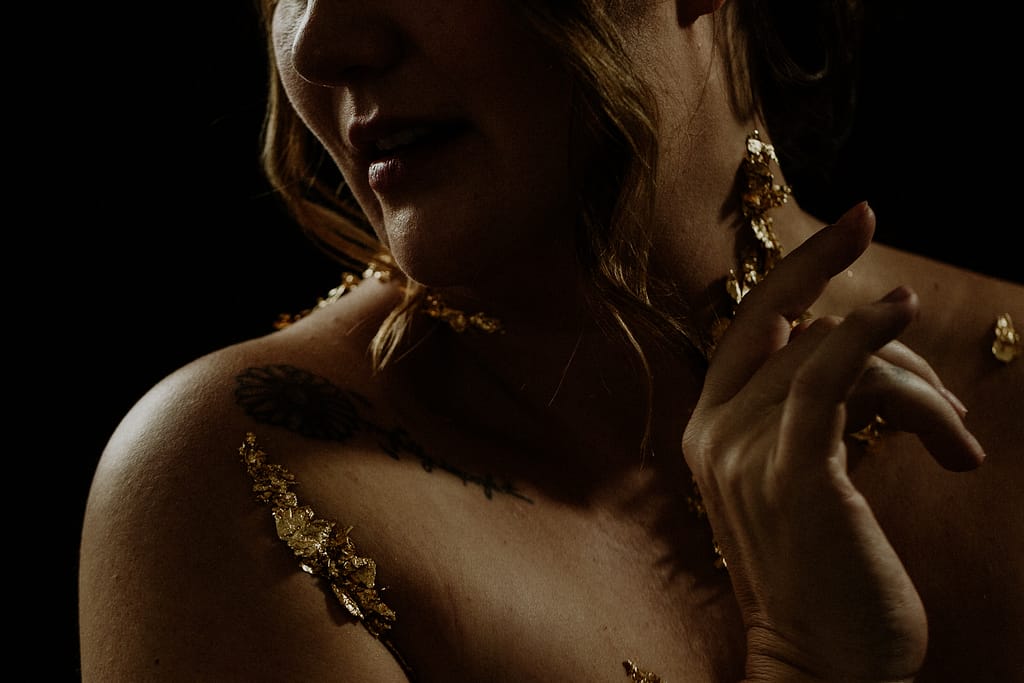 Vancouver Plus Size Inclusive Boudoir, showing a woman with gold foil on her.