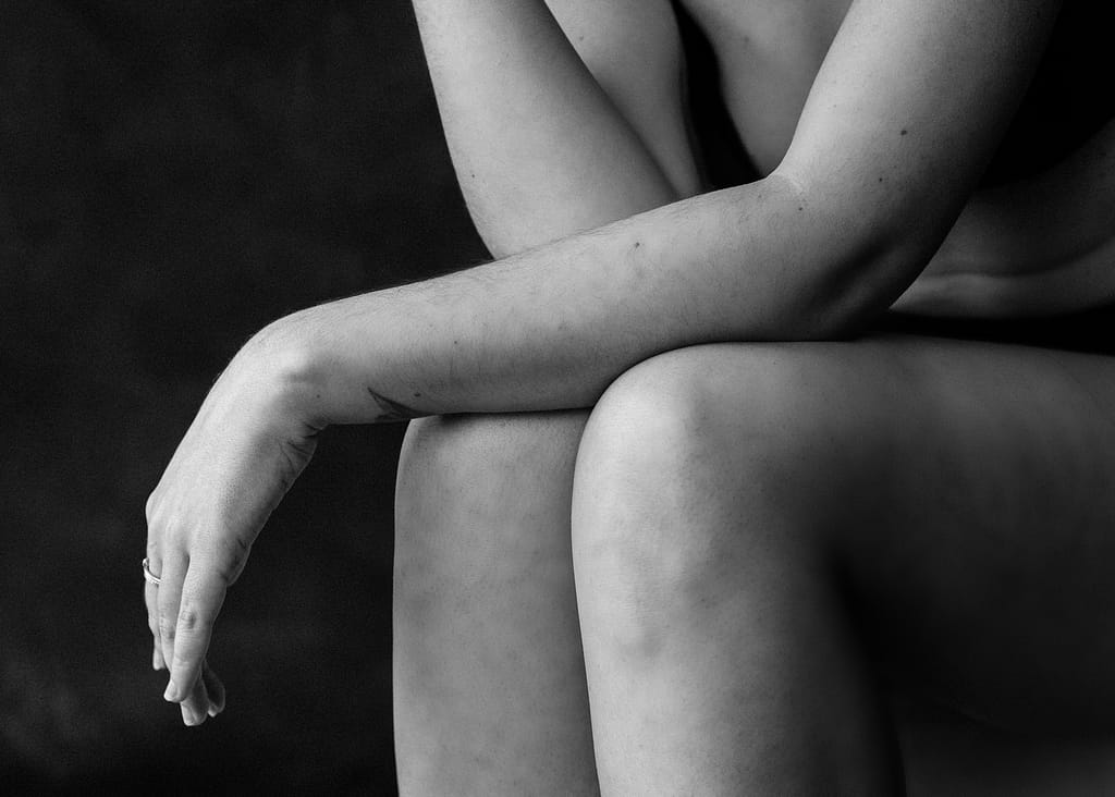 Vancouver Boudoir Photographer, Black and white photography, vancouver intimate portraits