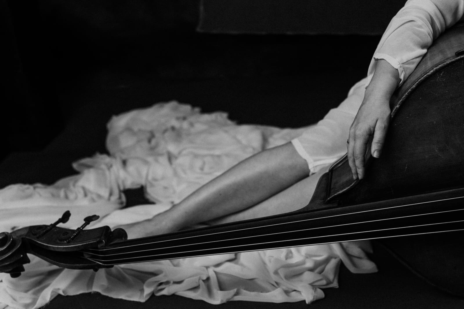 Embodied Photography Experience in Vancouver: Where Presence Meets Portraits