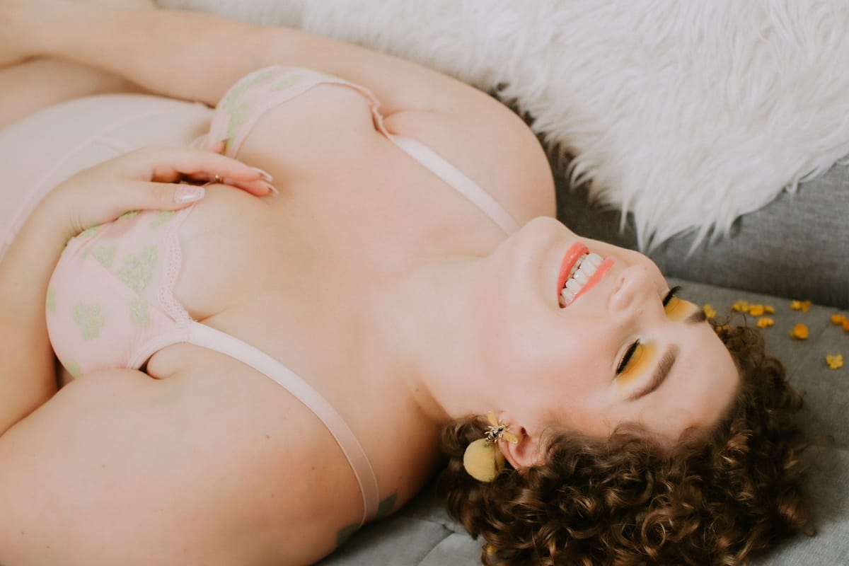 From Eating Disorder to Beautiful AND Fat: Vancouver Boudoir and Portrait Photoshoot
